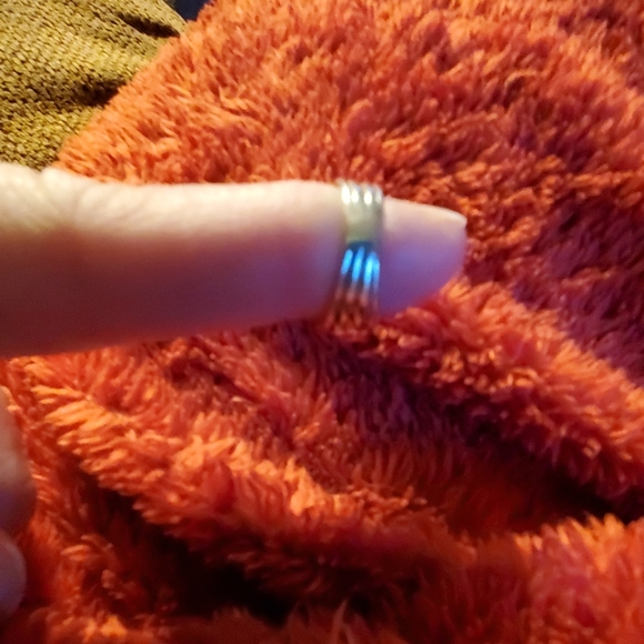 Ring - Picture 5 of 8